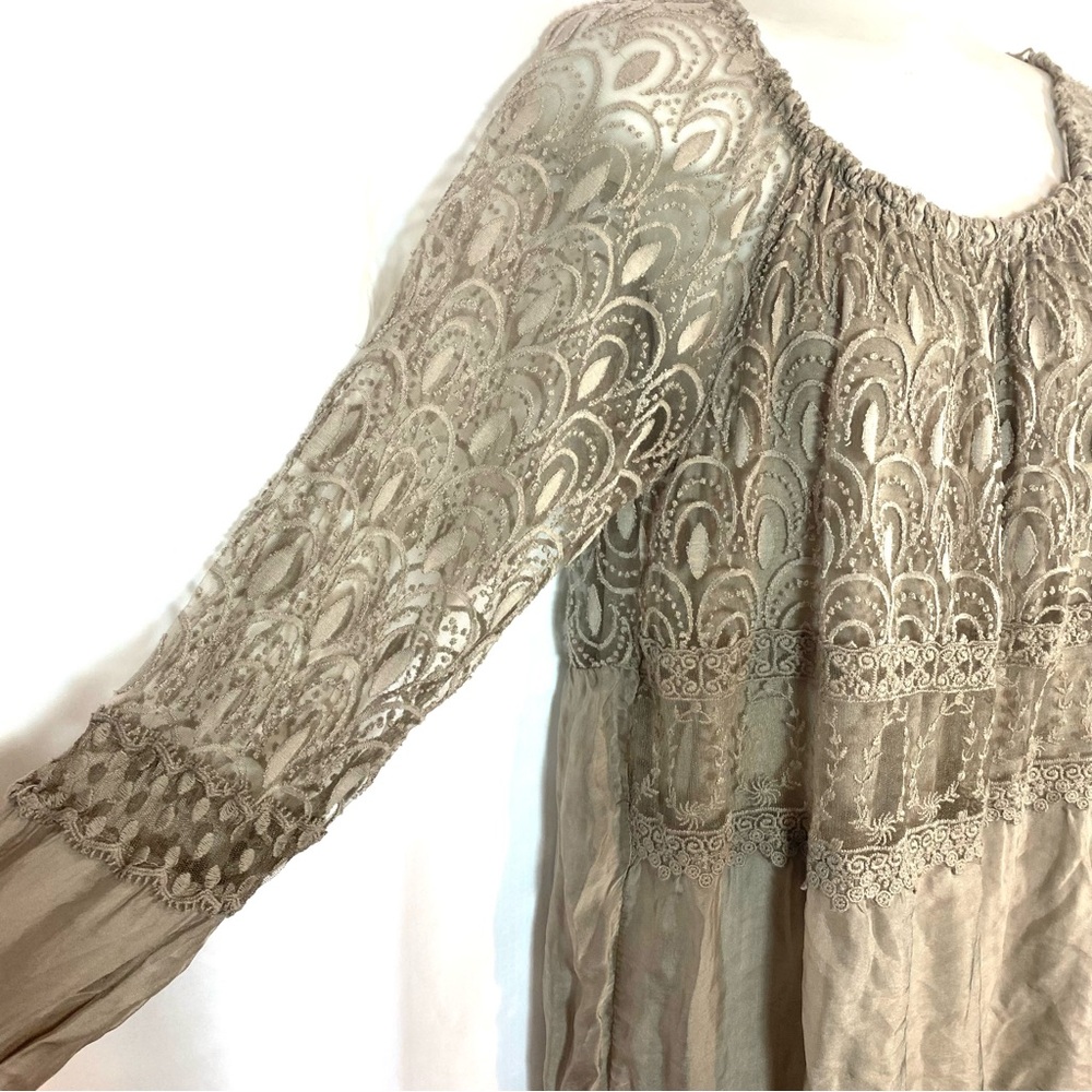 LOLA Italy Silk Blend Taupe Lace Pullover Blouse - Picture 3 of 9